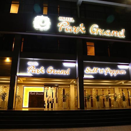 Hotel Park Grand Chandīgarh Exteriér fotografie