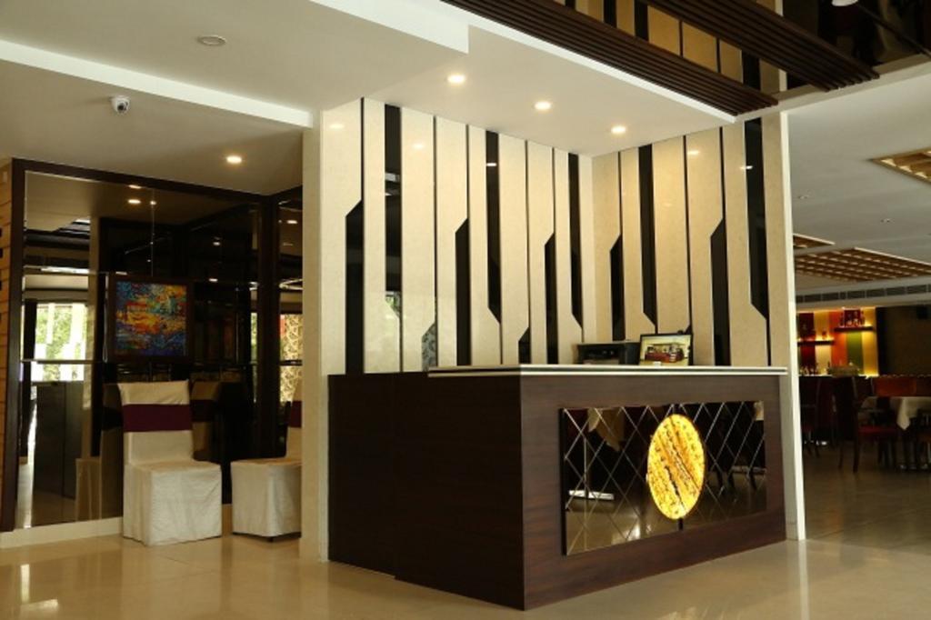 Hotel Park Grand Chandīgarh Exteriér fotografie